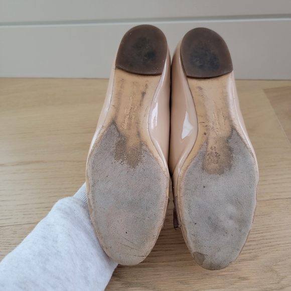 ❤️SALVATORE FERRAGAMO VARINA PATENT LEATHER BALLERINA FLAT (BLUSH PINK) - Picture 8 of 9